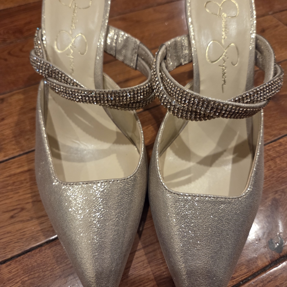 Elegant Gold Women's Shoes